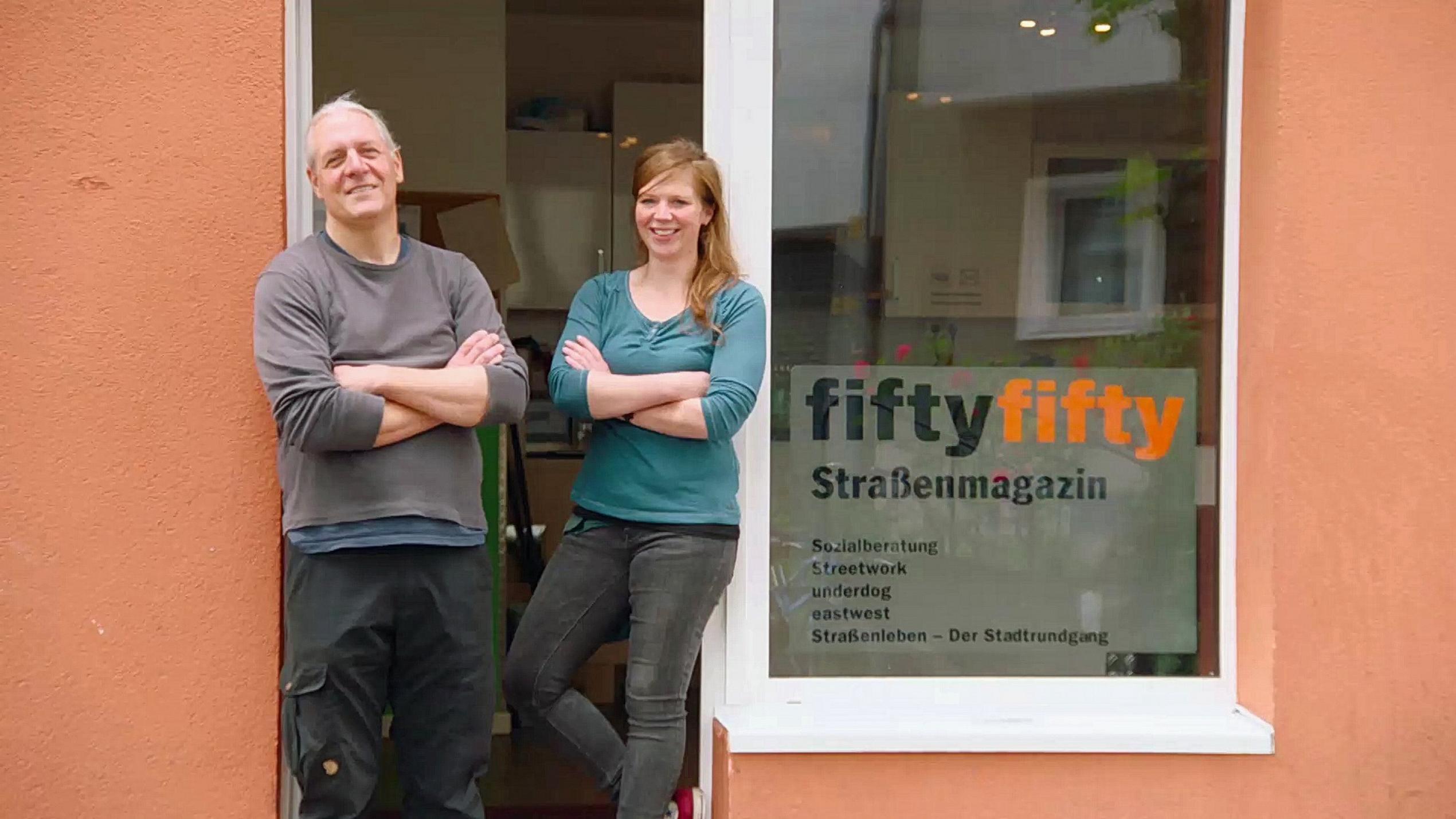 Obdachlos - Einzug in ein neues Leben: Das Interview mit Oliver Ongaro - Streetworker bei fiftyfifty "Obdachlos - Einzug in ein neues Leben" begleitet Menschen, die nach jahrelangem Leben auf der Straße völlig unerwartet eine Wohnung bekommen. Die Streetworker Oliver Ongaro und Julia von Lindern vom Verein "fiftyfifty" aus Düsseldorf, versuchen für