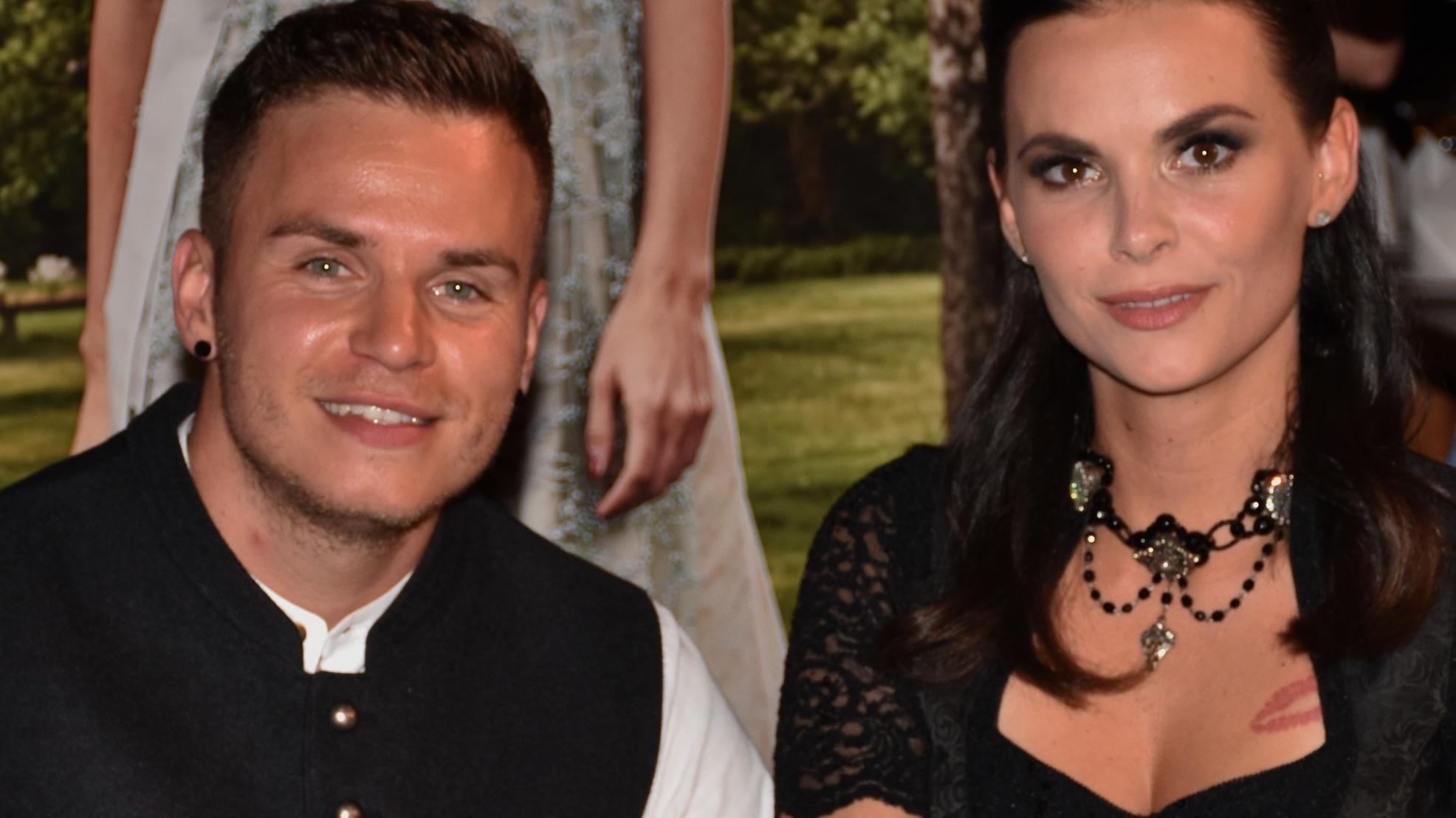 Henning Merten und Denise Kappés schalten in Sorgerechtsstreit das Jugendamt ein Celebrities at Angermaier Trachten Nacht Berlin 2019, Hofbräuhaus Berlin, BerlinPictured: Henning Merten,Denise Temlitz (Denise Kappes)Ref: SPL5111826 290819 NON-EXCLUSIVEPicture by: SplashNews.comSplash News and PicturesLos Angeles: 310-821-2666
