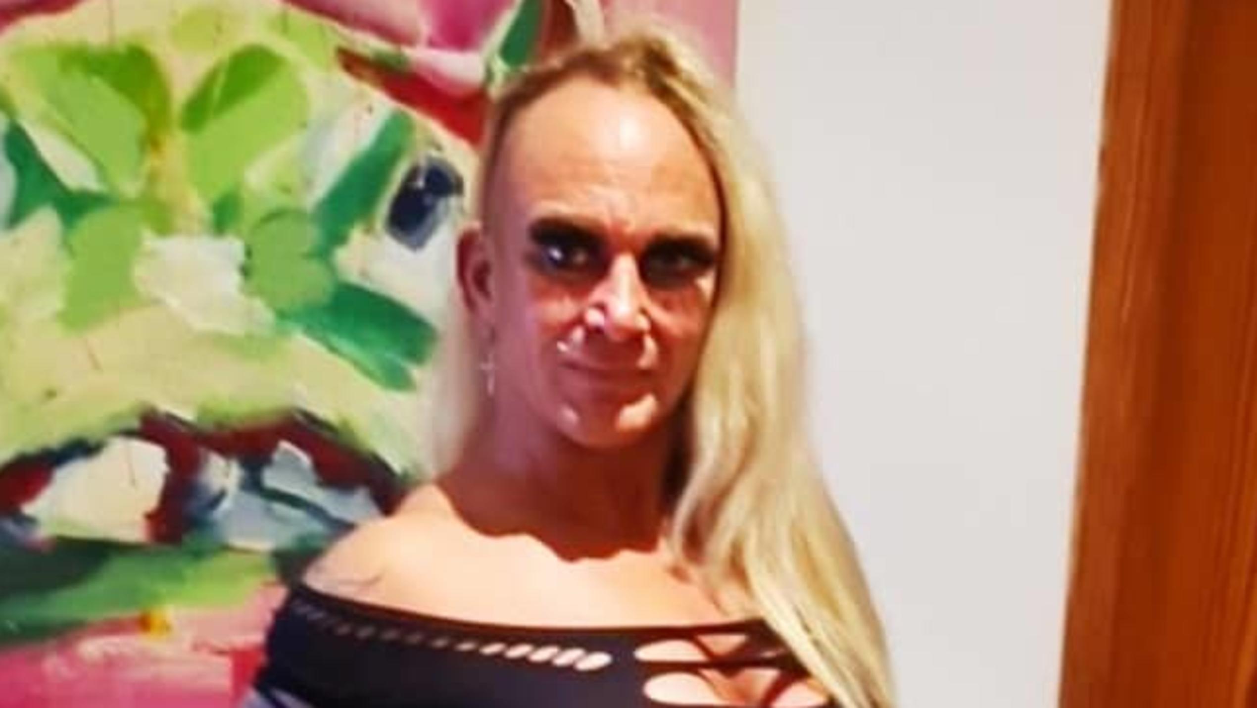 Caro Robens zeigt sich als sexy Cowgirl - mit nacktem Po Caro Robens hat das Reiten für sich entdeckt