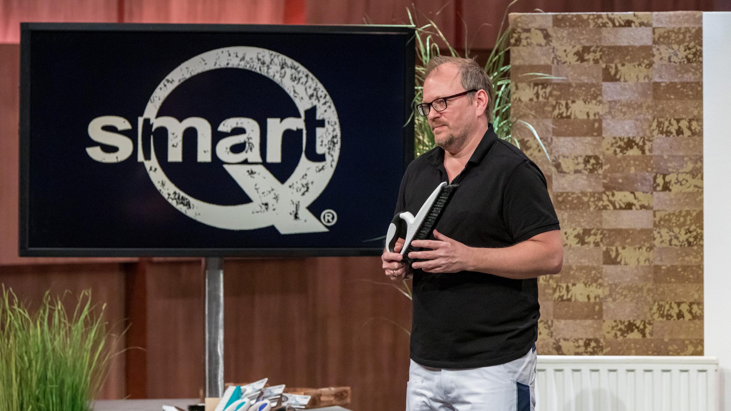 Die Höhle der Löwen 2021: Am 3. Mai pitchen primoza, Ndeyefoods, ajuma, Laori und SmartQ SmartQ: Eine ergonomische Tapezierbürste
