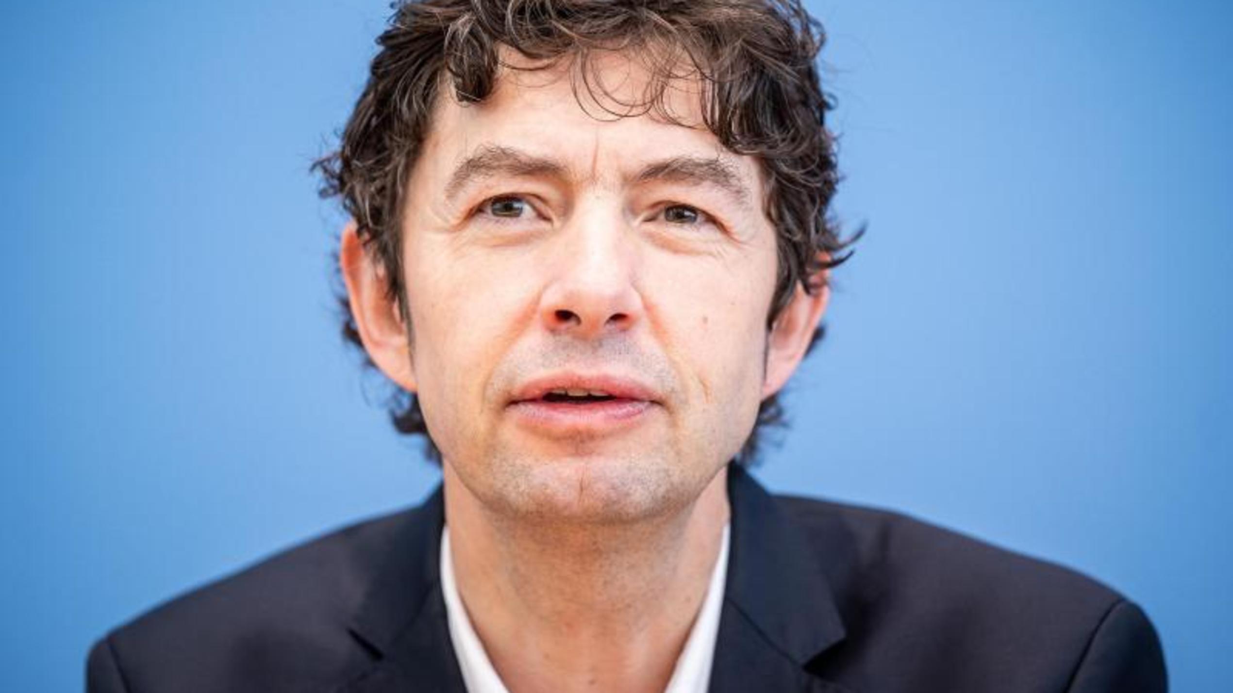 Drosten dämpft Hoffnungen auf Ende der Pandemie im Frühjahr Virologe Christian Drosten