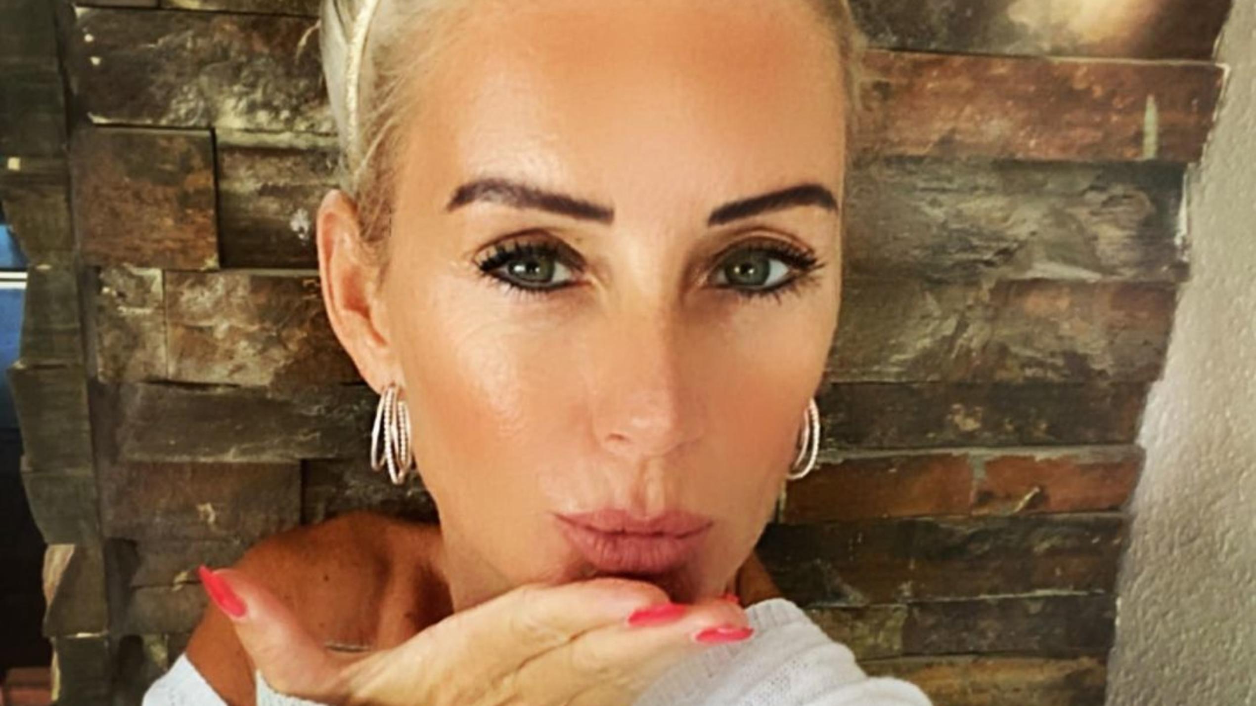 Kult-Auswanderin Peggy Jerofke hat sich in der Schweiz neue Brüste gegönnt Peggy Jerofke hat sich in der Schweiz die Brüste machen lassen. Quelle: instagram/peggyjerofke