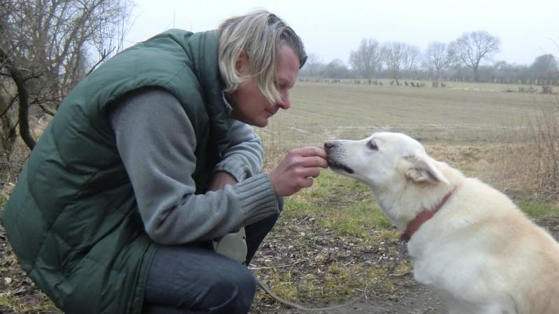 Tierschutzexperte Frank Weber vermittelt: Tierschutzexperte Frank Weber