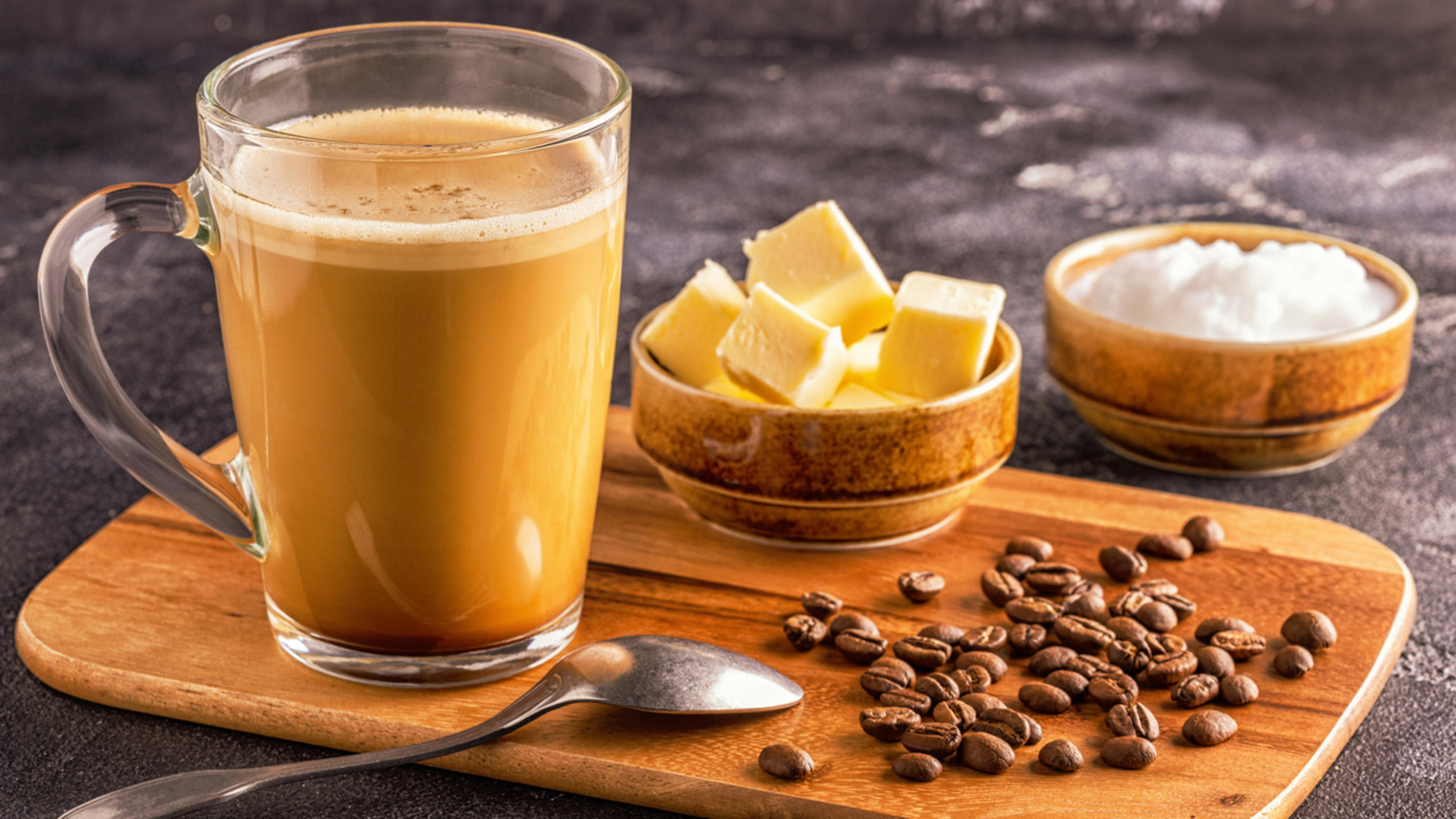 Bulletproof-Kaffee: Geheimwaffe gegen Heißhunger-Attacken Bulletproof Kaffe - mit Biobutter und MCT-Kokosnussöl
