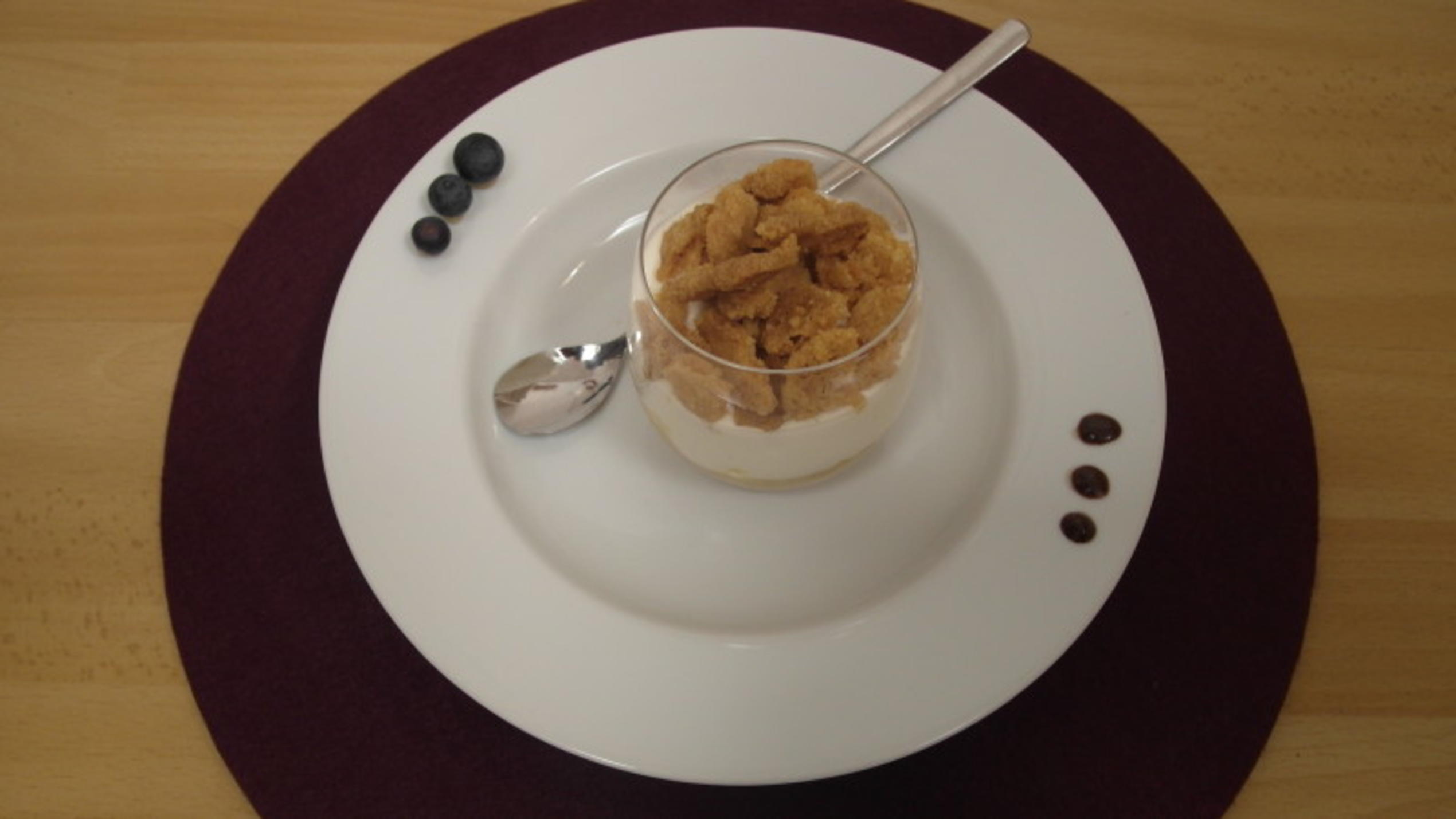 Kai schließt seinen Abend mit Weihnachtliches Apple-Crumble ab Kais Nachspeise bei "Das perfekte Dinner": Weihnachtliches Apple-Crumble