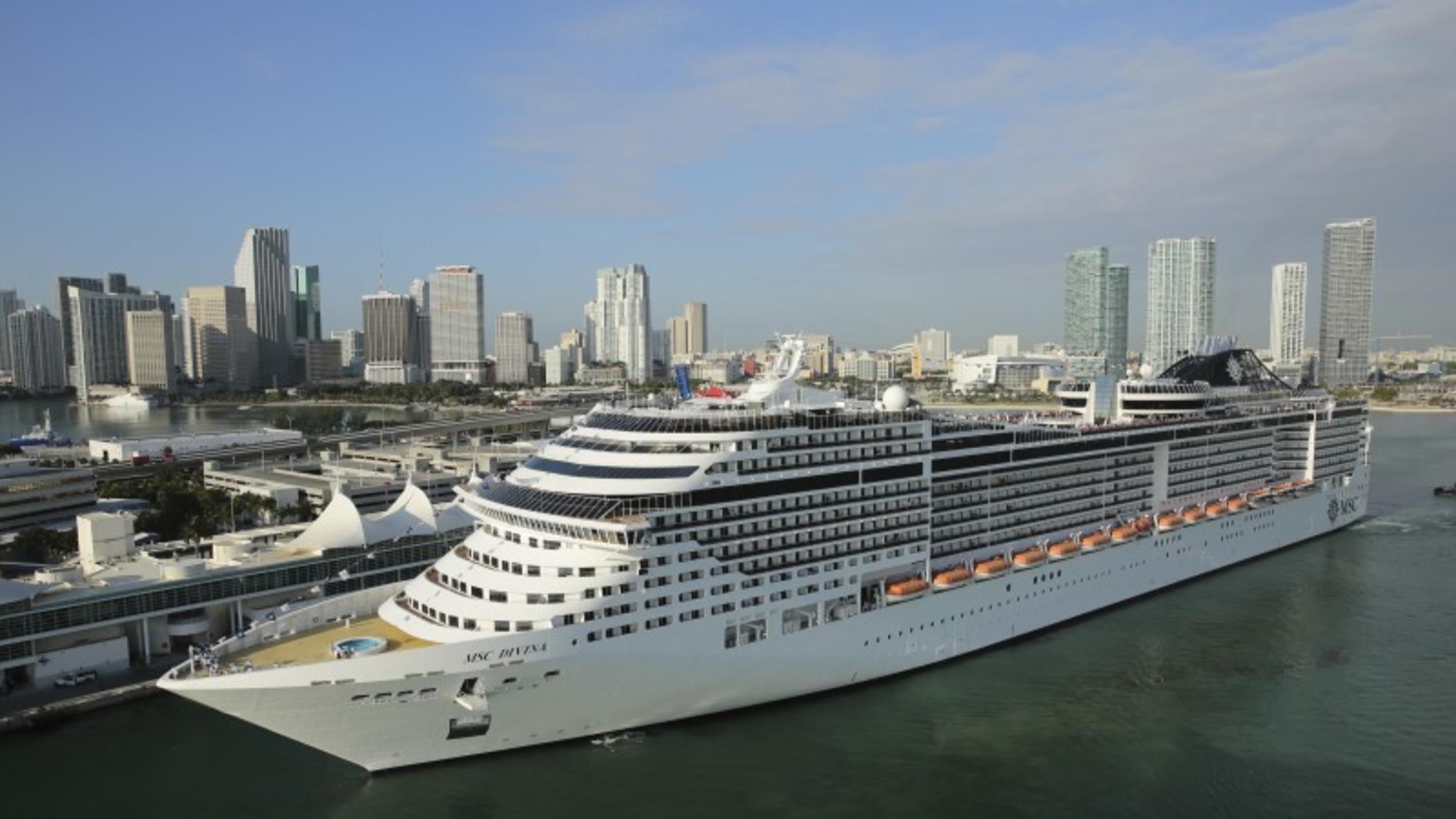 Romantische Karibikkreuzfahrt für das Siegerpaar 4 Hochzeiten und eine Traumreise: Es geht nach Miami