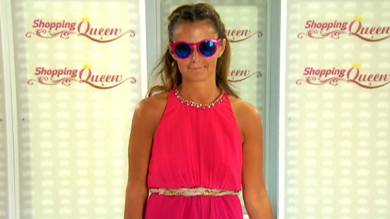Shopping Queen: Carla sieht aus wie eine spanische TV-Moderatorin Shopping Queen: Carla sieht aus wie eine spanische TV-Moderatorin