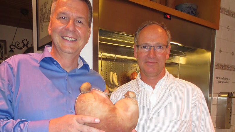 Das perfekte Dinner: Überzeugt Helmut Kohls Leibspeise? Das perfekte Dinner: Überzeugt Helmut Kohls Leibspeise?