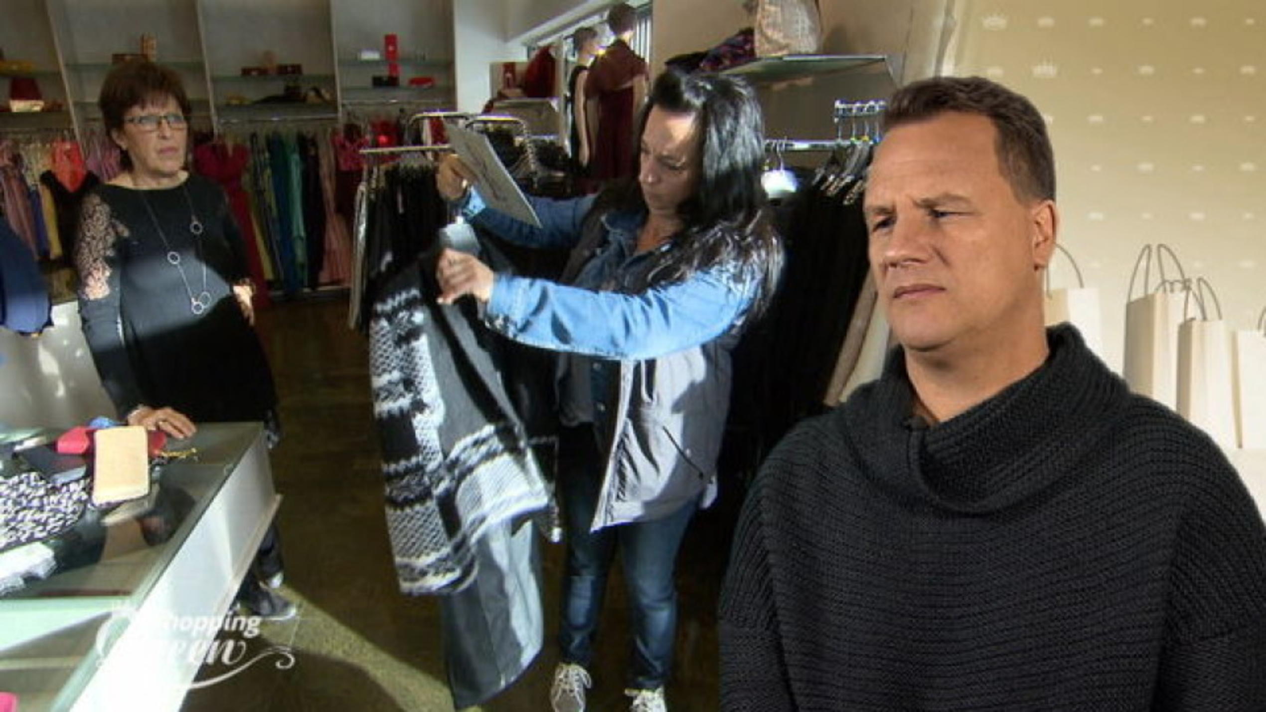 Guido Maria Kretschmer: "Tu's nicht! Bitte, bitte nicht!" Marion sucht einen Strickpulli zu ihrem Lederkleid.