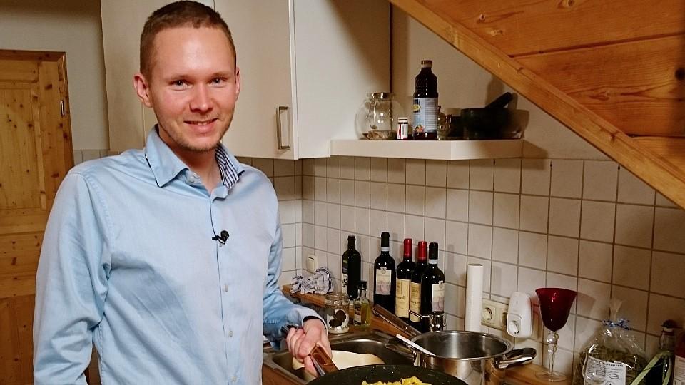 Das perfekte Dinner am Tegernsee: Sascha wünscht sich abwechslungsreiche Gespräche Das perfekte Dinner, Dinner Tegernsee, Kandidat Sascha