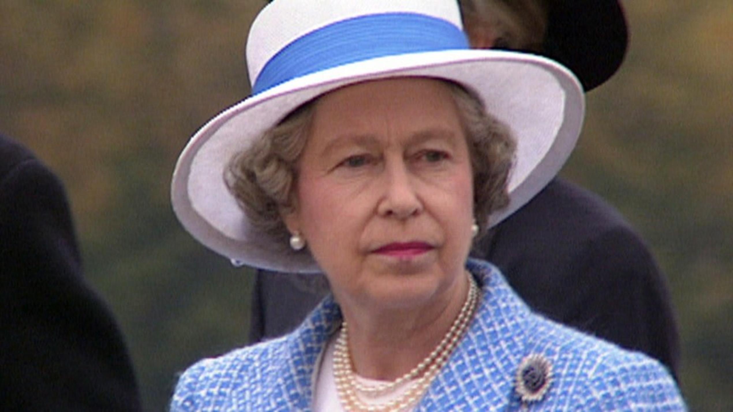 Die Queen mag Hunde, Pferde, Männer und Frauen Die Queen mag Hunde, Pferde, Männer und Frauen