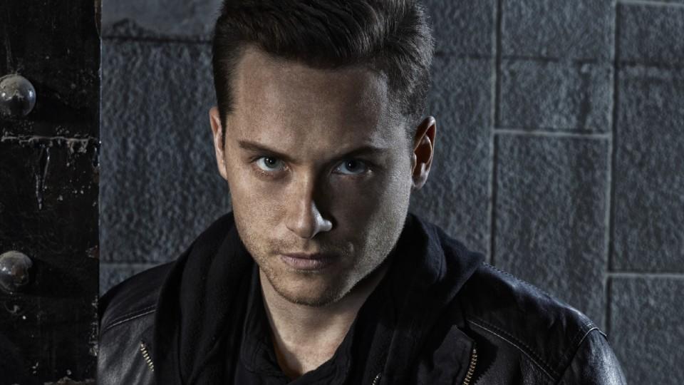 Jesse Lee Soffer spielt Detective Jay Halstead Jesse Lee Soffer spielt Detective Jay Halstead