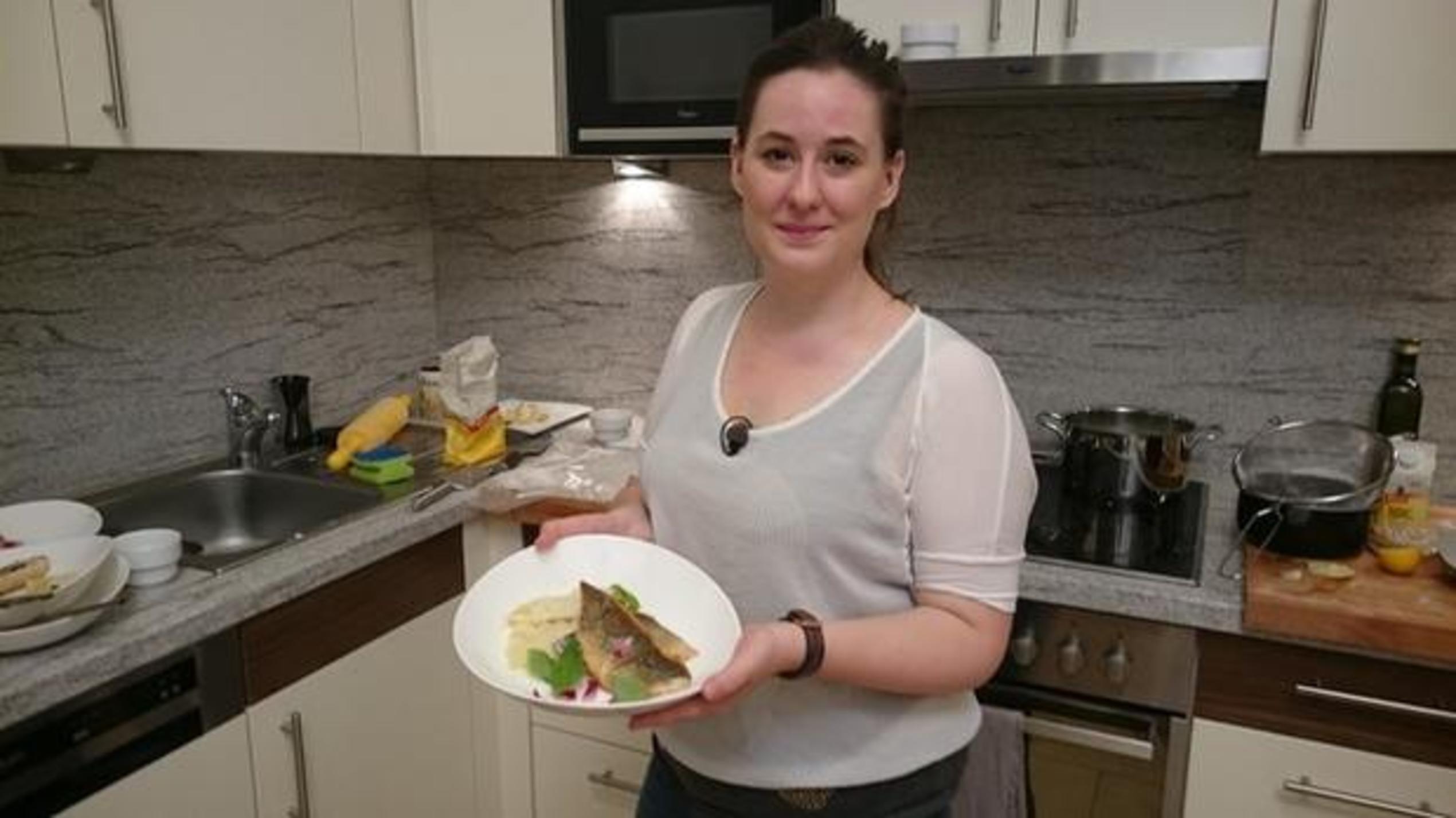 Das perfekte Dinner: Carmen drückt sich gerne mal vorm Backen Carmen Steckbrief Wien Dinner