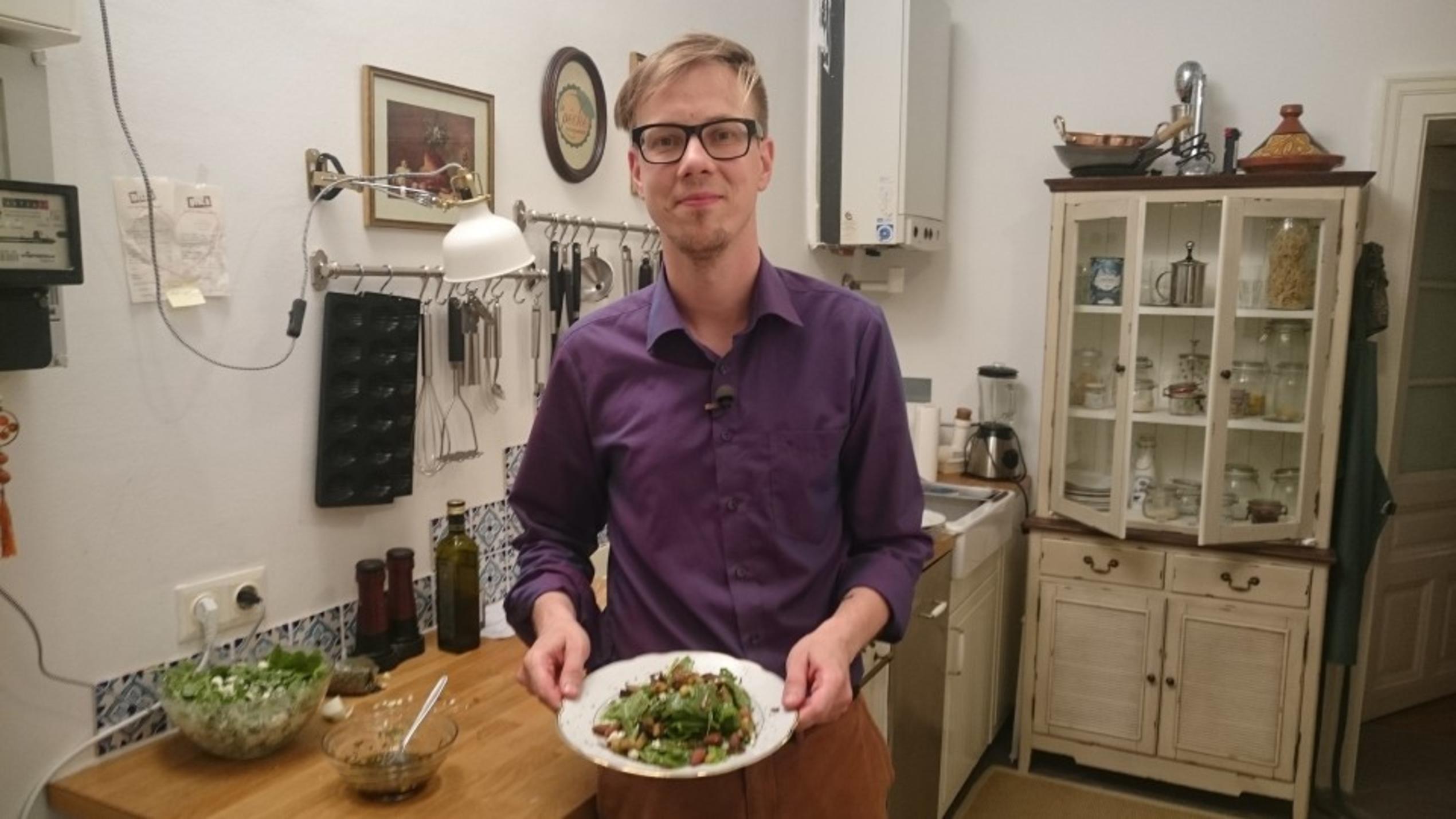 Das perfekte Dinner: Jonathan hat seine kulinarische Herausforderung noch vor sich Das perfekte Dinner: Jonathan möchte wissen, ob seine Speisen auch echten Kritikern schmecken