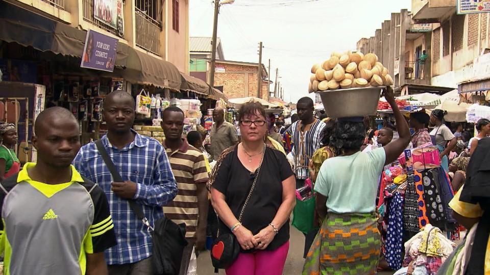 Goodbye Deutschland: Elvira Ruf folgt ihrem Herzen nach Ghana "Goodbye Deutschland"-Kandidatin Elvira Ruf in Ghana