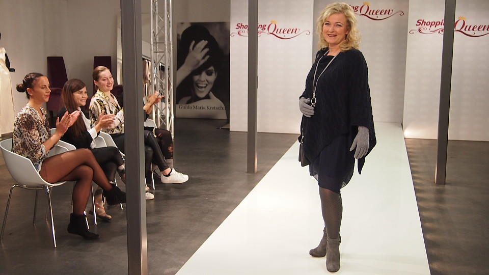 Shopping Queen: Kandidatin Mariola hat das Motto nicht getroffen Mariola auf dem Catwalk von "Shopping Queen"