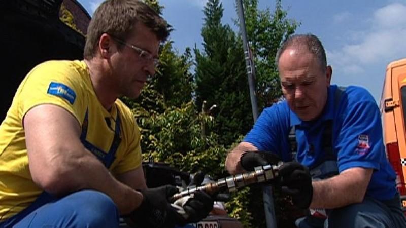 Die Themen nächste Woche "auto mobil"-Autodoktoren Hans-Jürgen Faul (r.) und Holger Parsch (l.)