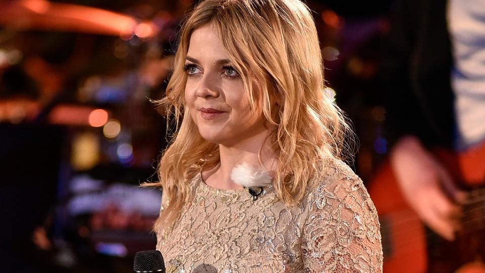 Sing meinen Song 2016: Annett Louisan singt "Herz gebrochen" von Samy Deluxe Annett Louisan mit "Herz gebrochen" von Samy Deluxe