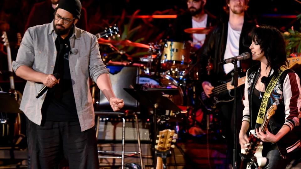 Sing meinen Song 2016: Samy Deluxe und Nena rocken zu "Berufsjugendlich" Samy Deluxe und Nena bei "Sing meinen Song" 2016