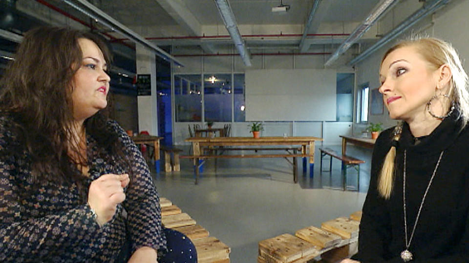 Mein Kind, dein Kind: Bei Kerstin und Steffi prallen Welten aufeinander Mein Kind, dein Kind - Wie erziehst du denn? Mutter Kerstin zeigt sich bei der Aussprache mit Vergleichsmutter Steffi uneinsichtig