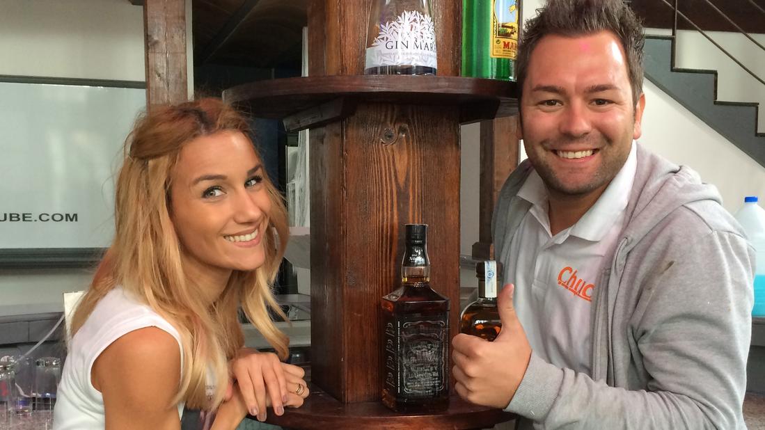 Goodbye Deutschland! Viva Mallorca!: Jens muss Daniela und seine Familie verlassen Goodbye Deutschland! Viva Mallorca!: Licia und Mark haben schon die zweite Bar eröffnet