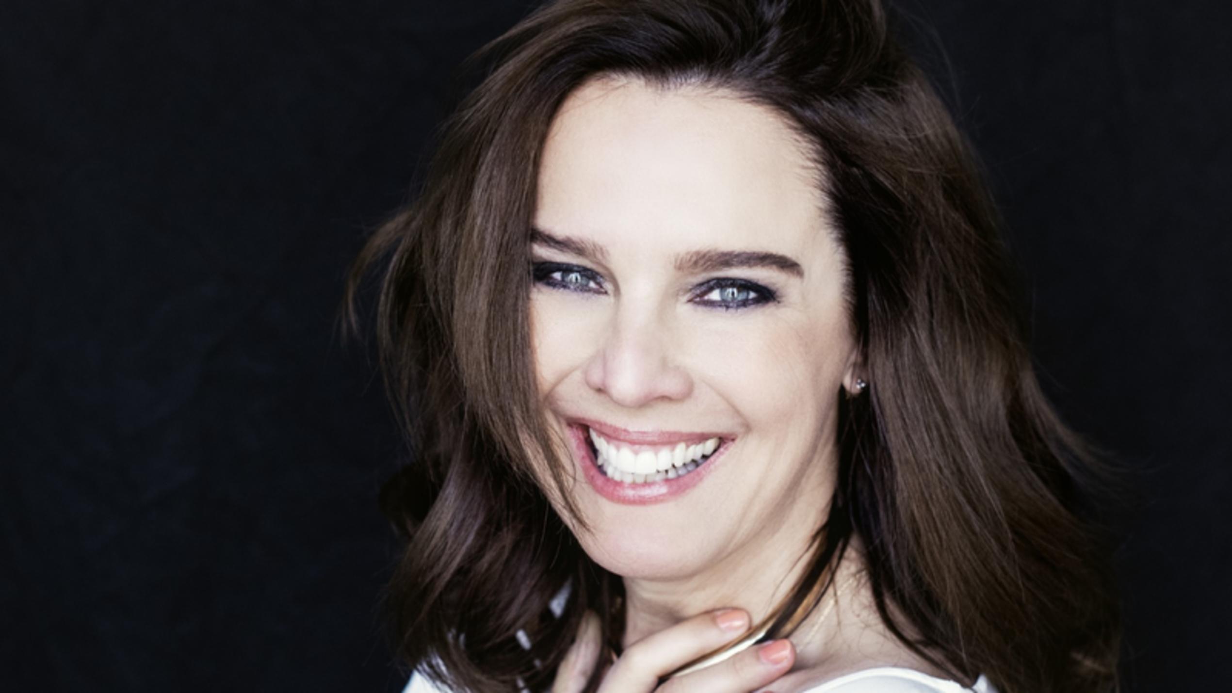 The Story of my Life: Die brandneue VOX-Show mit Gastgeberin Désirée Nosbusch Désirée Nosbusch ist die Gastgeberin der neuen VOX-Show "The Story of my Life".
