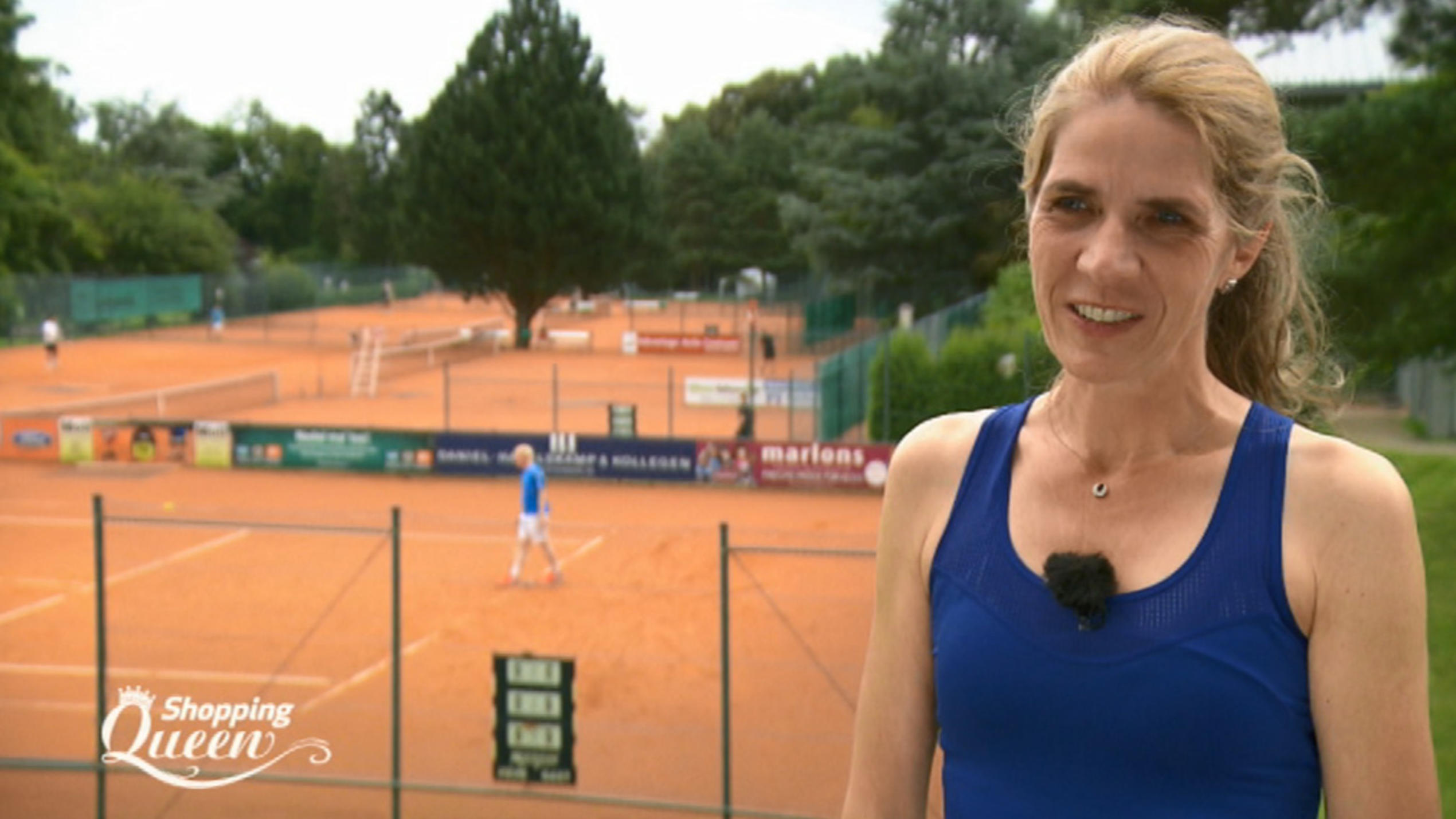 Shopping Queen: Kandidatin Britta nimmt ihren Tennislehrer mit auf Tour "Shopping Queen"-Kandidatin Britta aus Aachen