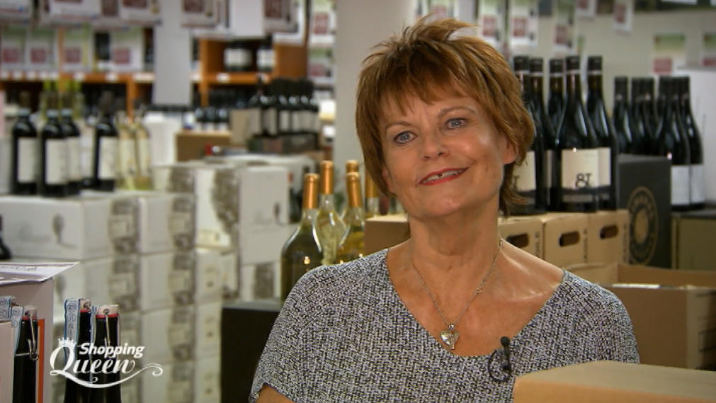 Shopping Queen: Kandidatin Jutti macht Promotion für Wein Jutti will Guido knuddeln