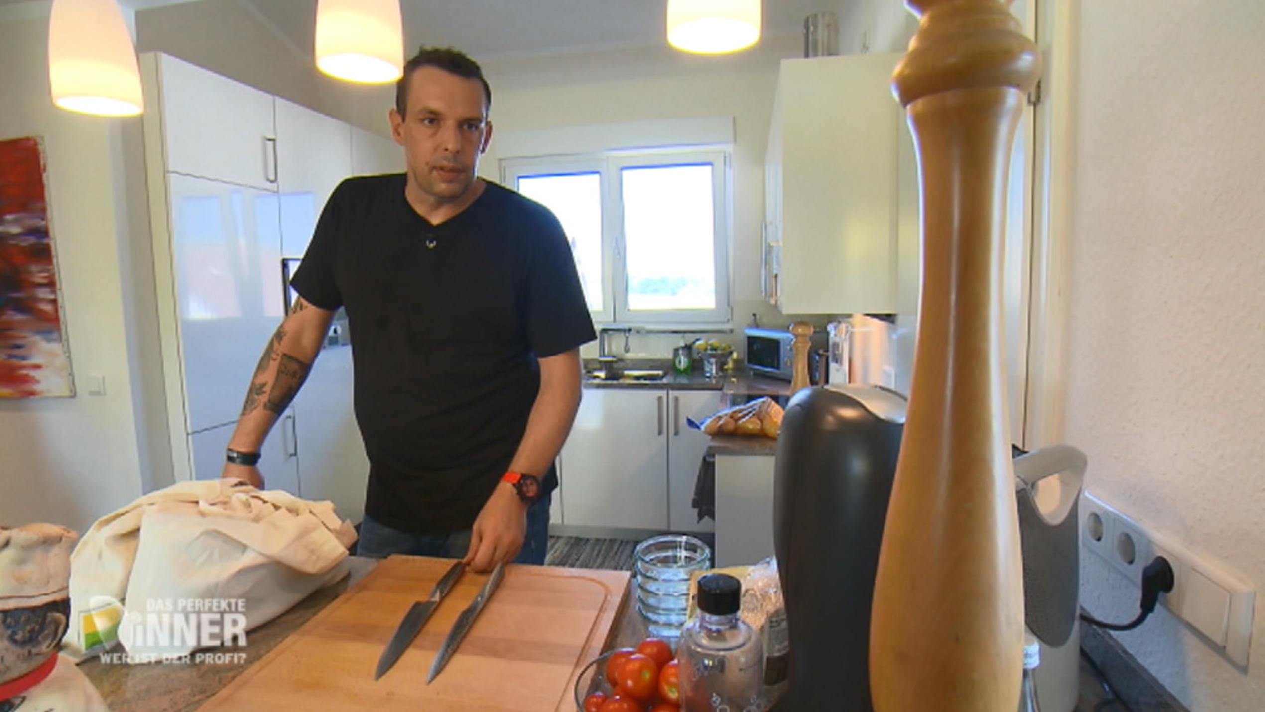 Das perfekte Dinner: Paul im kulinarischen Steckbrief Bei "Das perfekte Dinner" kocht Paul am dritten Tag.