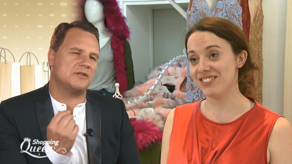 Shopping Queen: Alina sucht ein Kleid für ein Swing-Konzert Shopping Queen Duesseldorf 2016 02.jpg