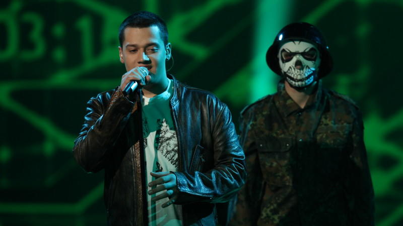 "X Factor"-Kandidat Marlon bricht zusammen "X Factor"-Kandidat Marlon bricht zusammen