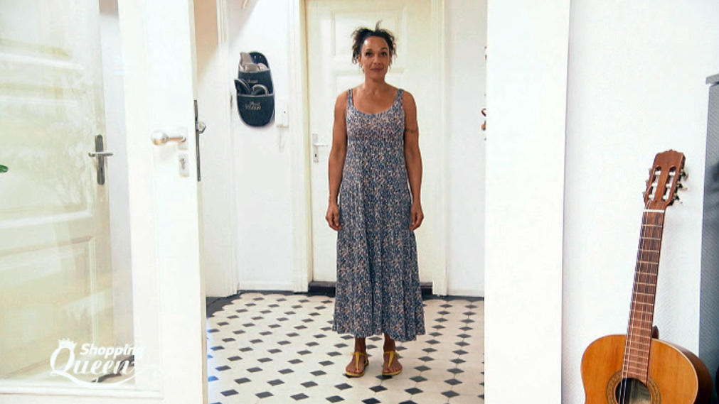 Shopping Queen: Djamila aus Bremen im Style-Check Shopping Queen 2016 KW 51 Bremen Djamila Stylecheck.jpg
