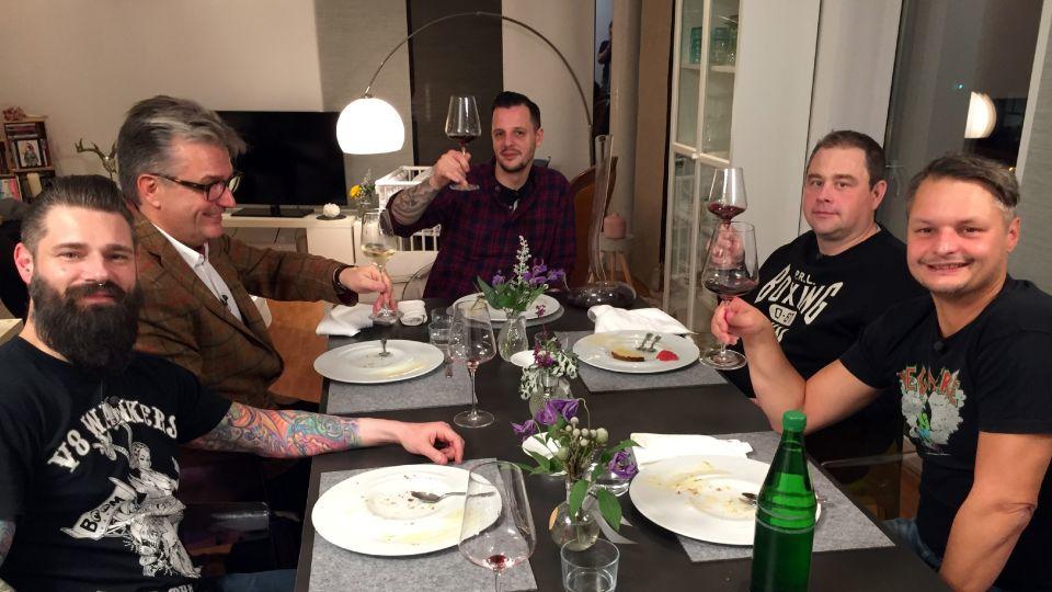 Das perfekte Dinner: Mattes hat schon mal für einen Sternekoch gekocht Mattes versucht zu beeindrucken