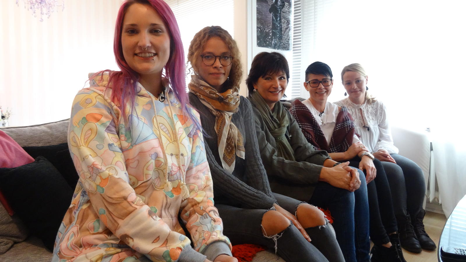 Shopping Queen: Beim Motto in Münster wird es wild "Shopping Queen"-Kandidatinnen Lisa, Alliya, Rosi, Olga und Sabrina aus Münster