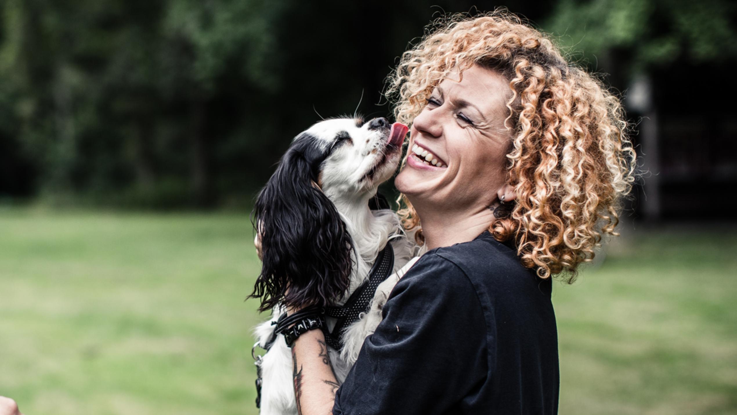 Der V.I.P. Hundeprof: Lucy Diakovska mit Melly DEr V.I.P. Hundeprofi: Lucy Diakovska mit Hündin 'Melly'.