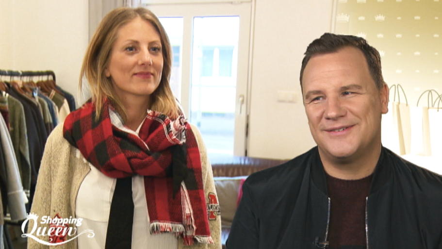Shopping Queen: Verenas Outfit erinnert an eine Mischung aus Britney Spears und Harry Potter Verenas Outfit erinnert an eine Schuluniform aus Hogwarts.