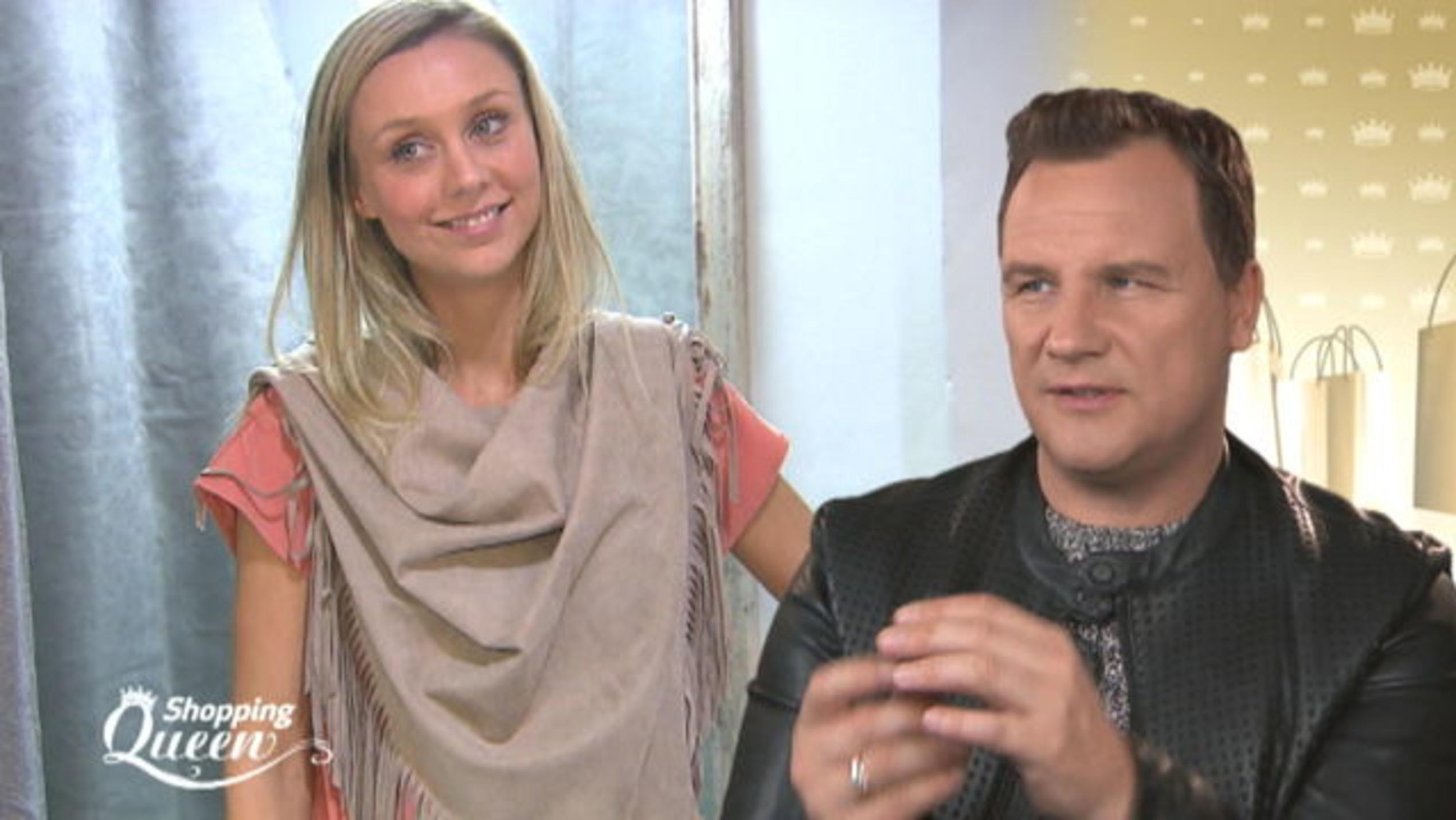 Shopping Queen: Bertha sucht den perfekten Look zum Overknee-Stiefel "Shopping Queen"-Kandidatin Bertha aus Rostock sucht den passenden Look zum Overknee-Stiefel.