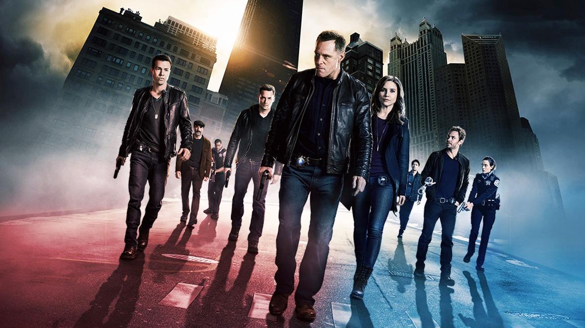 Chicago P.D. - neue Folgen ab dem 21. April Das Team: V.l.: Antonio Dawson (Jon Seda), Alvin Olinsky (Elias Koteas), Kevin Atwater (Laroyce Hawkins), Jay Halstead (Jesse Lee Soffer), Hank Voight (Jason Beghe), Erin Lindsay (Sophia Bush), Sheldon Jin (Archie Kao), Adam Ruzek (Patrick John Flueg