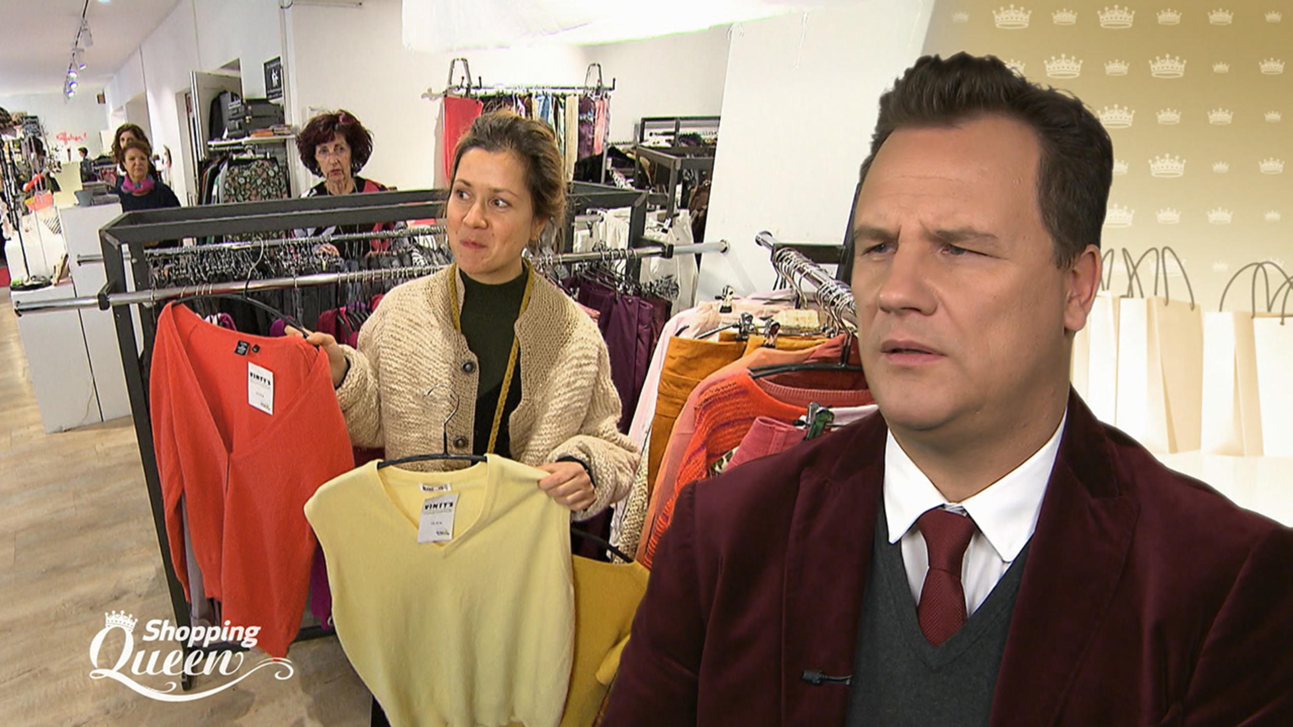 Shopping Queen: Sarina aus Augsburg setzt auf schlichtes Kaschmir Shopping Queen 2017 KW 11 Augsburg Sarina Vorschau.jpg
