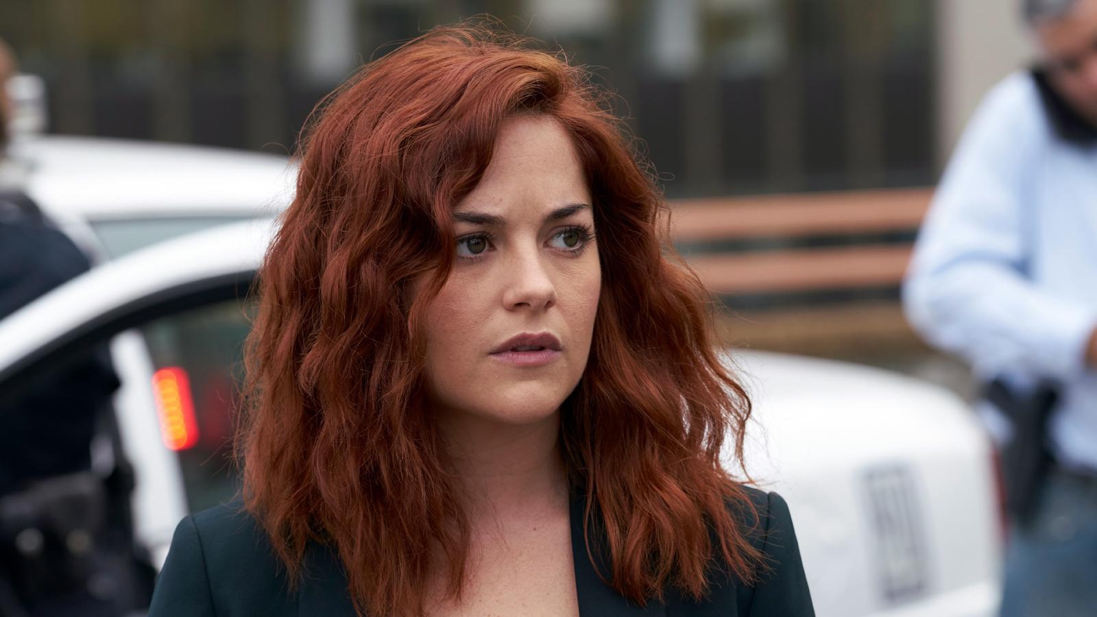 Ransom: Das Interview mit Sarah Greene Maxine Carlson (Sarah Greene) fühlt sich dazu berufen, Verhandlungsführerin für Krisensituationen zu werden.