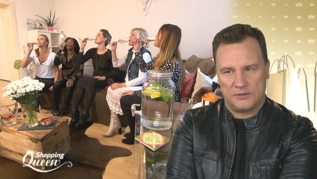 Shopping Queen: Guido Maria Kretschmer verkündet das Motto in Köln Guido Maria Kretschmer verkündet den Kölner Kandidatinnen das Motto