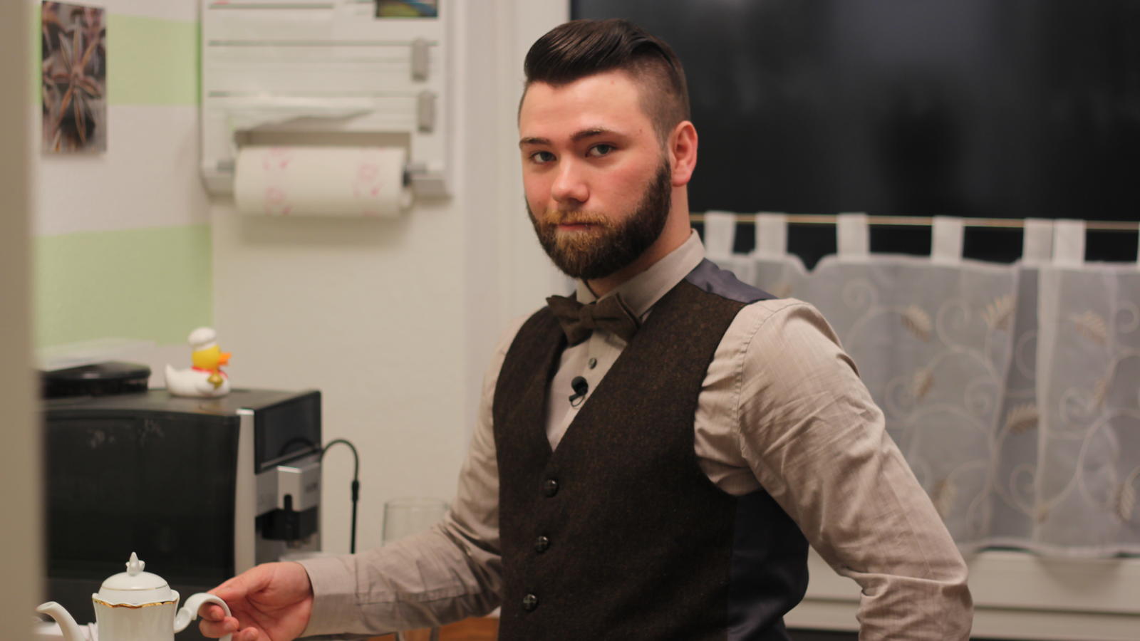 Das perfekte Dinner in Bamberg: Peter im kulinarischen Steckbrief Für seinen großen Abend am dritten Tag bei "Das perfekte Dinner" hat sich Gastgeber Peter chic gemacht.