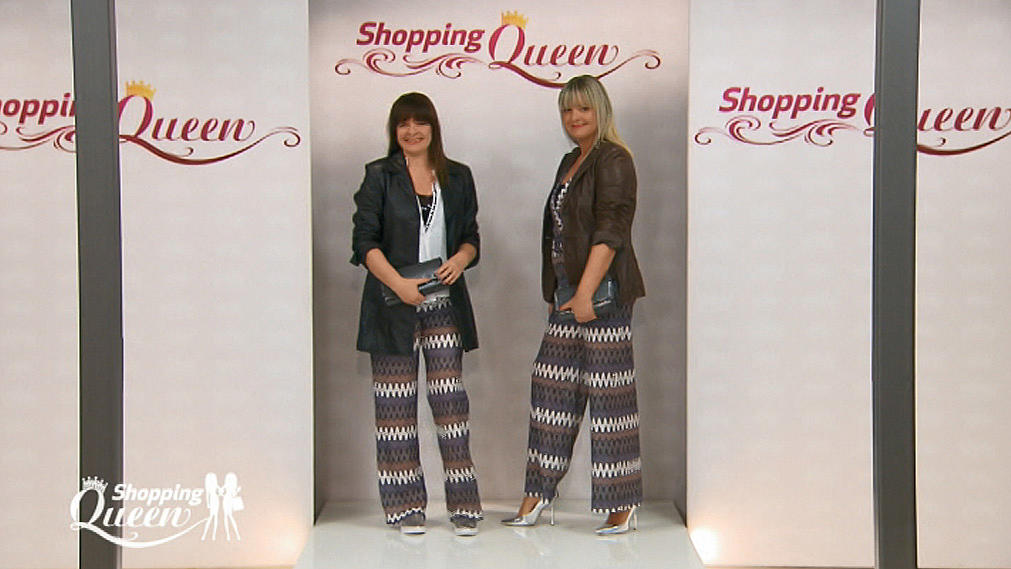 Shopping Queen: Conni und Manni präsentieren ihren Zwillingslook auf dem Catwalk Conni und Manni präsentieren ihren Zwillingslook auf dem Catwalk.
