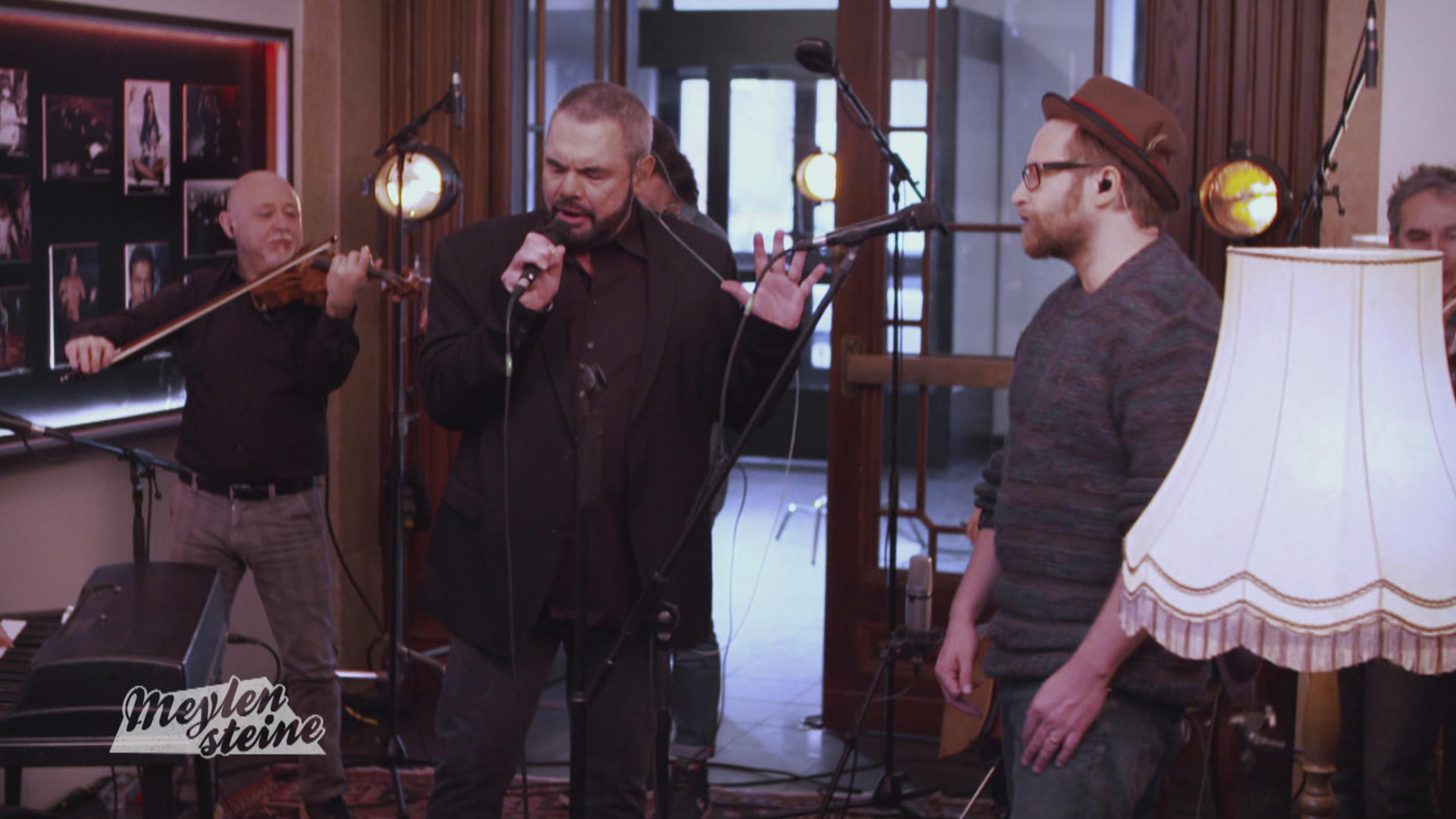 Meylensteine 2017: Gregor Meyle und Marian Gold singen den "Alphaville"-Hit "Forever Young" Gregor Meyle und Marian Gold singen den "Alphaville"-Hit "Forever Young".