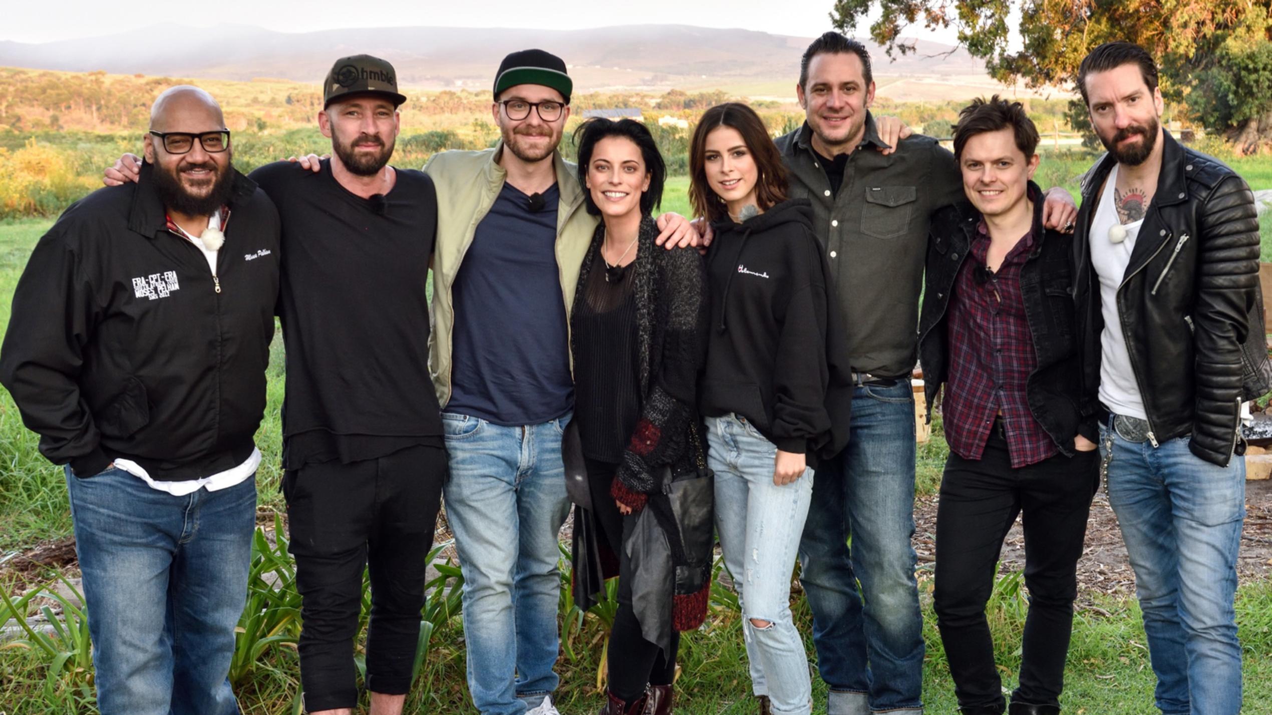 Sing meinen Song 2017: Diese Songs werden in Staffel 4 getauscht V.l.: Moses Pelham, Gentleman, Mark Forster, Stefanie Kloß, Lena Meyer-Landrut, Sascha Vollmer, Michael Patrick Kelly und Alec Völkel.