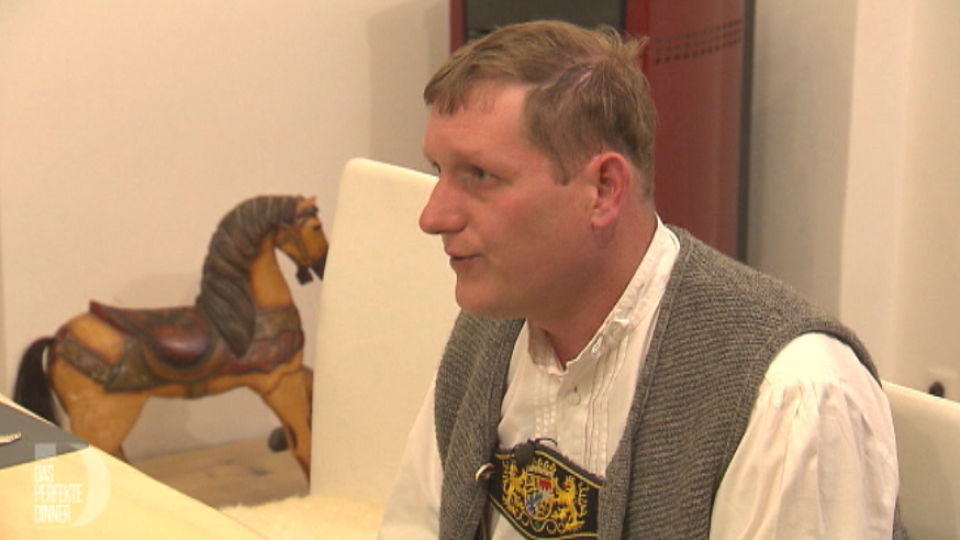 Das perfekte Dinner: Michaelas Dinner überfordert Florian völlig Florian schwächelt bei Michaela