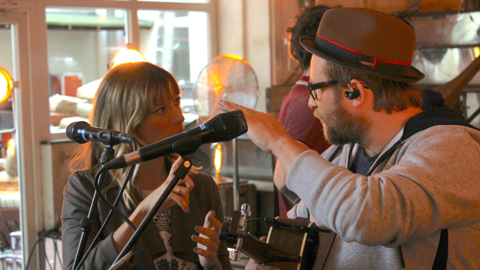 Meylensteine 2017: Gregor Meyle trifft "MIA." mit Sängerin Mieze Katz Gregor Meyle und "MIA."-Sängerin Mieze Katz.