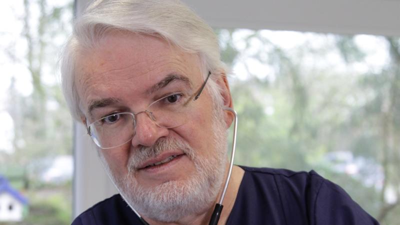Hautnah: Die Tierklinik - Das ist Dr. med. vet. Johannes Frahm Kleintierklinik Wasbek: Dr. med. vet. Johannes Frahm