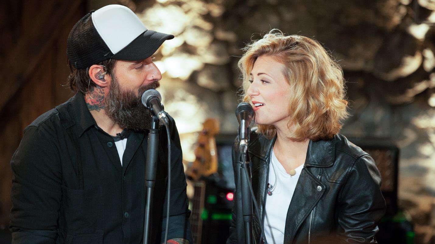 One Night Song 2017: Daniel Wirtz und Ella Endlich performen "The Look Of Love" Daniel Wirtz und Ella Endlich performen "The Look Of Love".