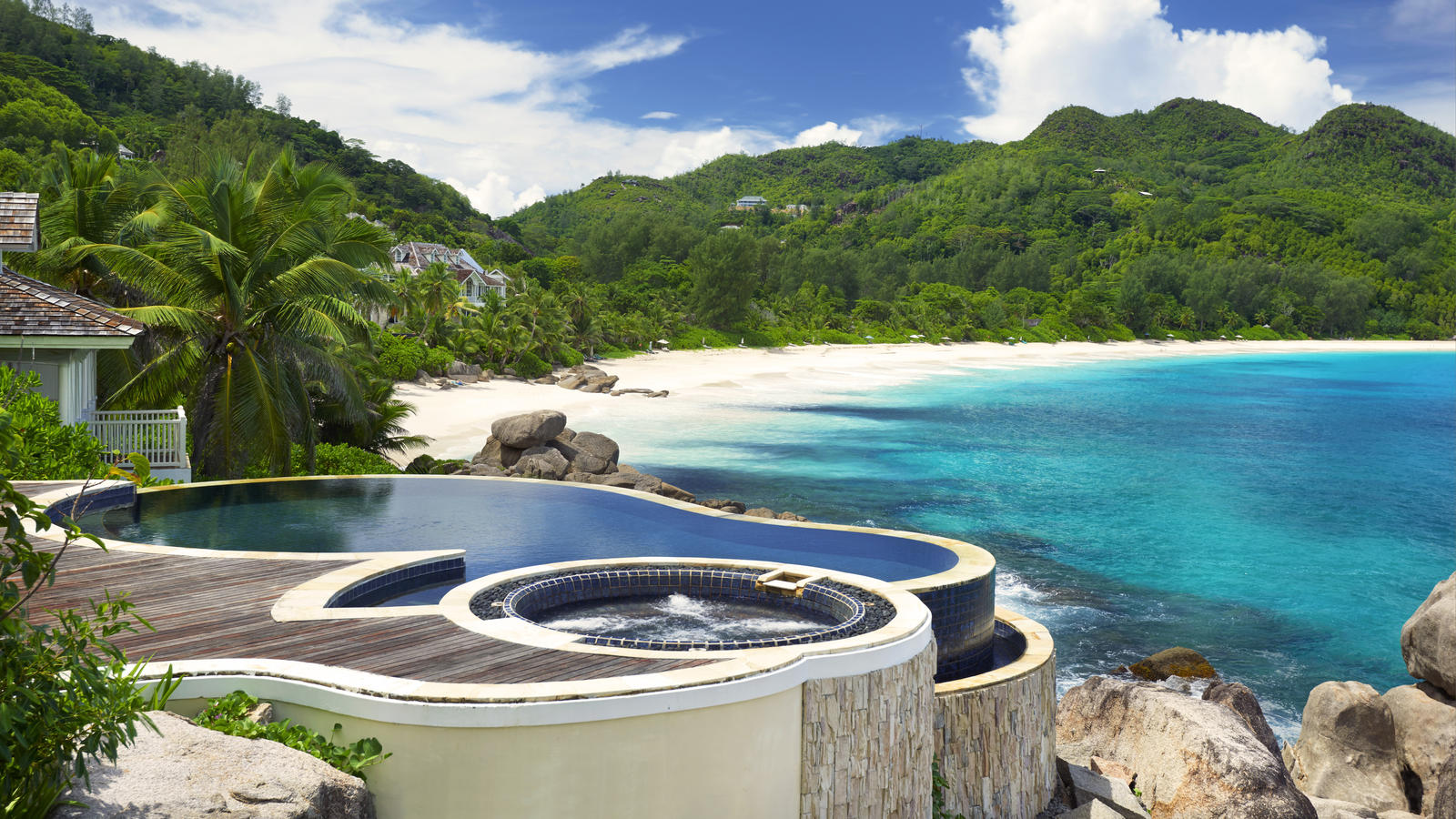 "4 Hochzeiten und eine Traumreise": Hier geht's in die Flitterwochen Flitterwochen auf den Seychellen